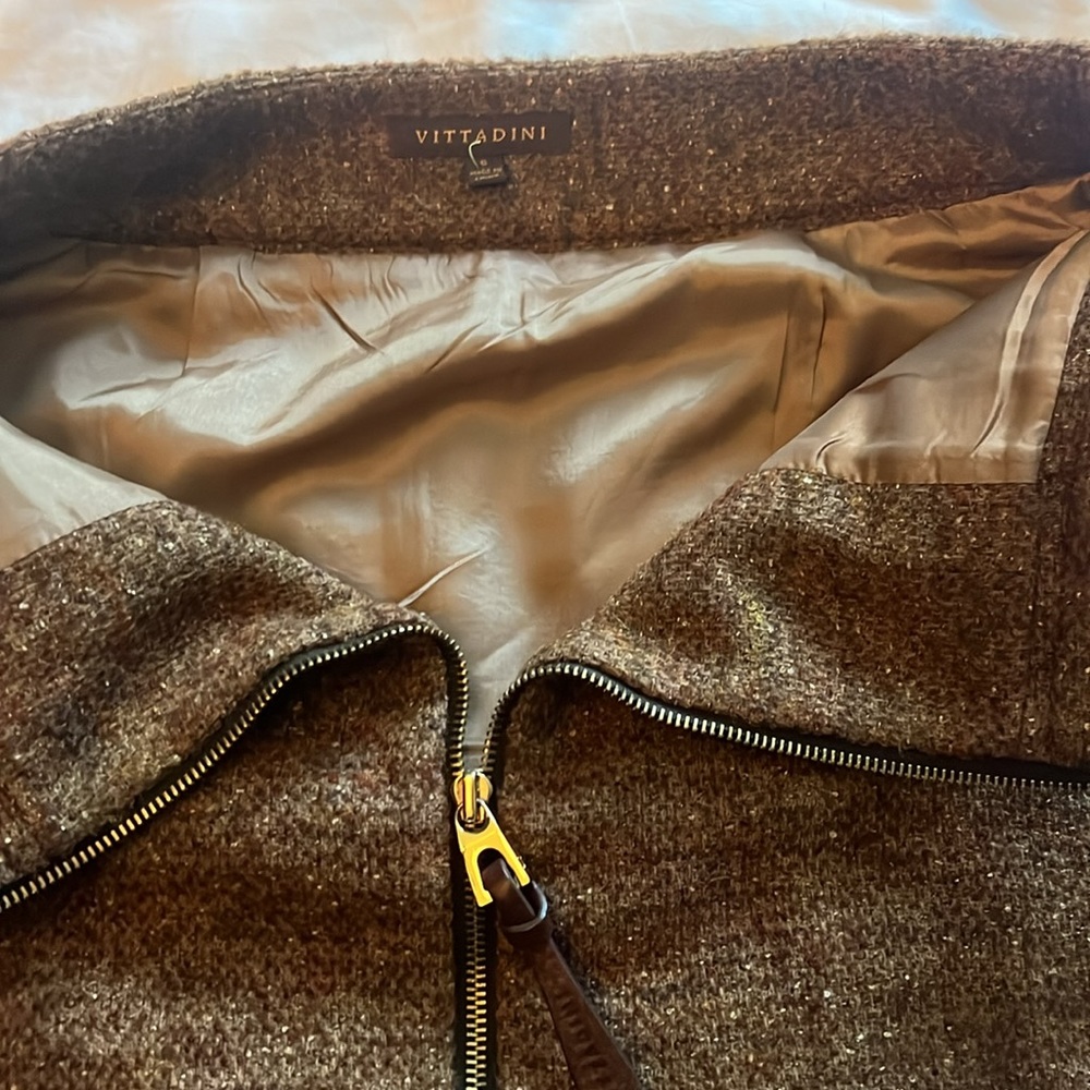 Vittadini Brown & tan wool skirt with leather detail - Picture 3 of 3